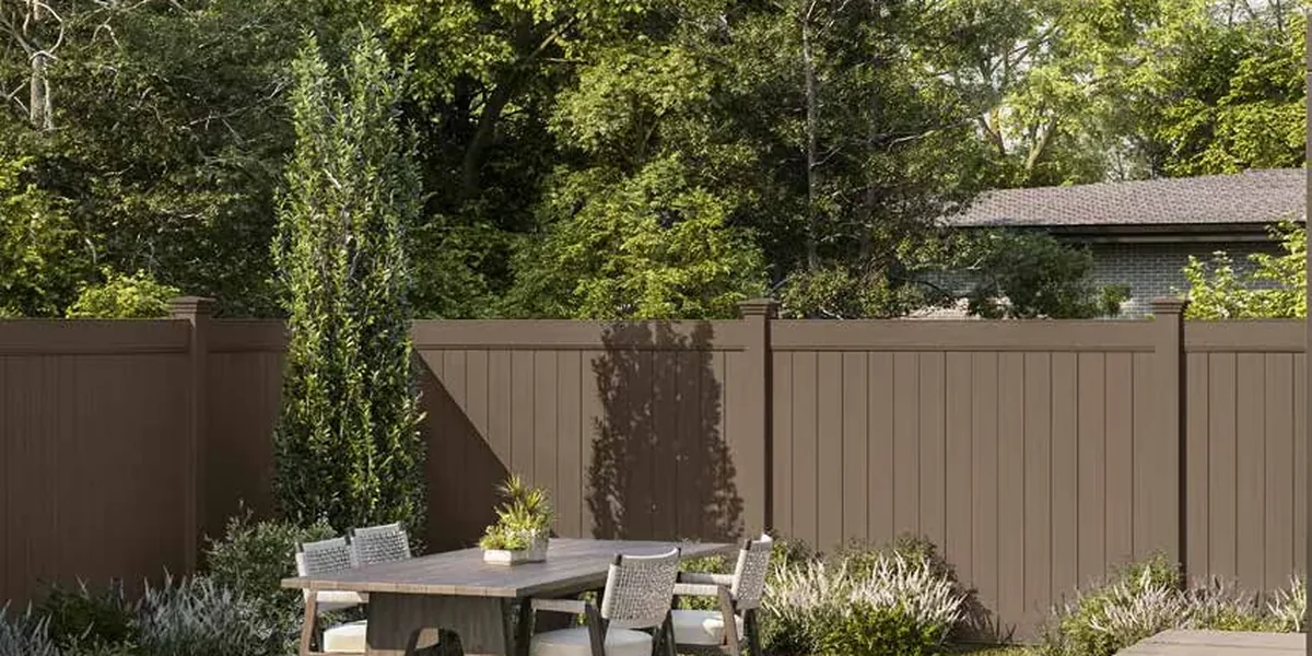 Newbury vinyl fence