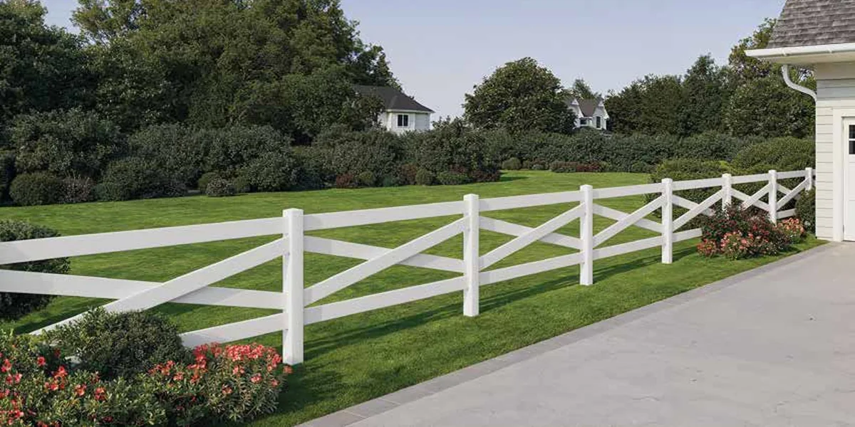 Sedona vinyl fence
