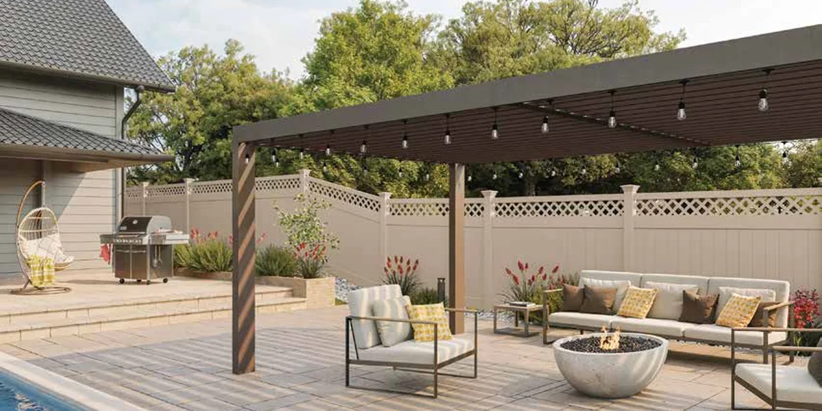 Tybee vinyl fence